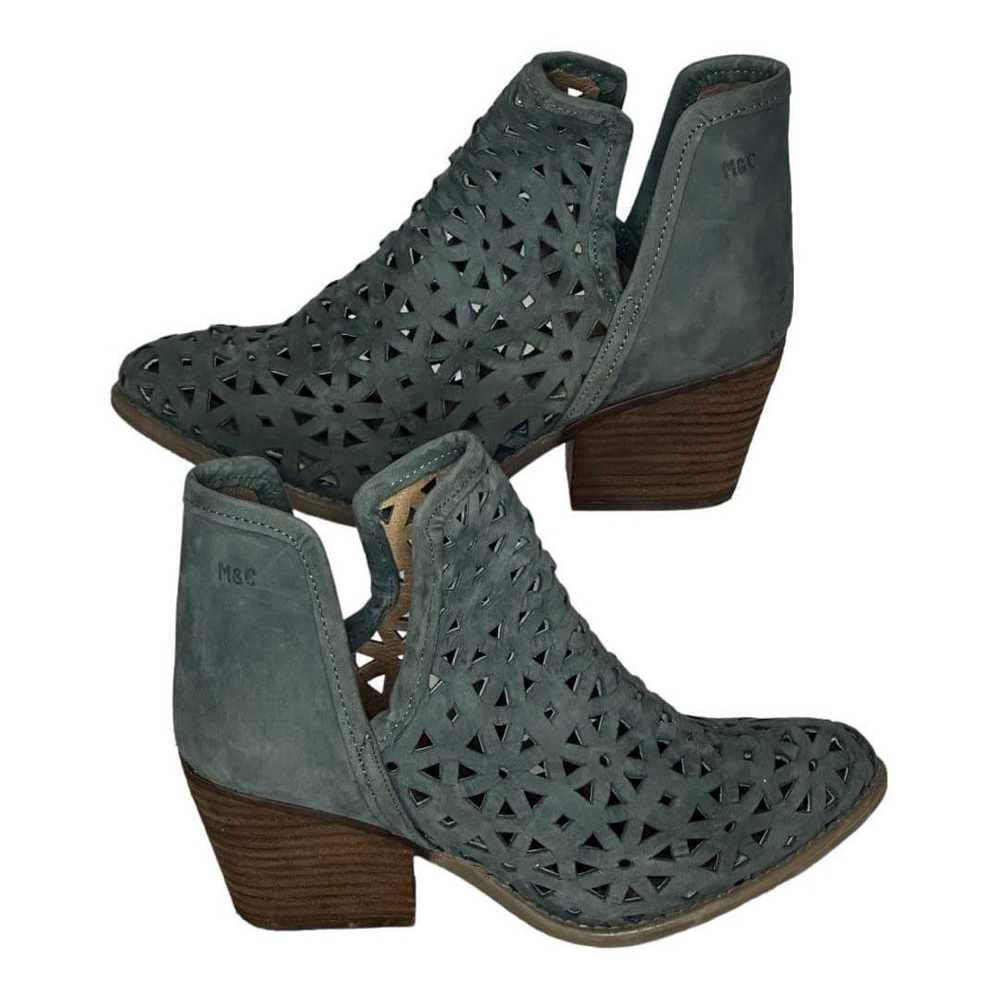 Musse & Cloud Athena Grey Leather Cutout Laser Cut Booties Size 7